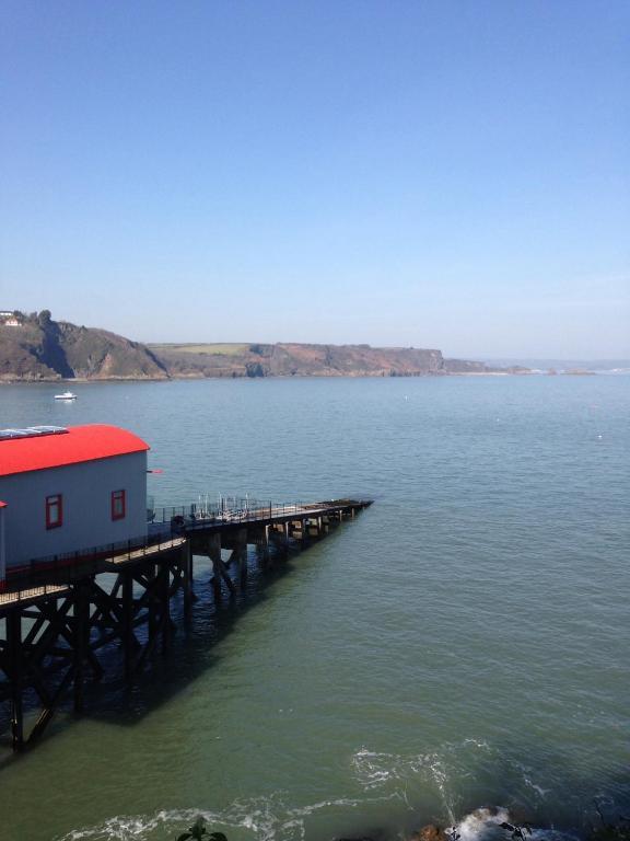 Cottage Court Hotel Tenby Exterior foto
